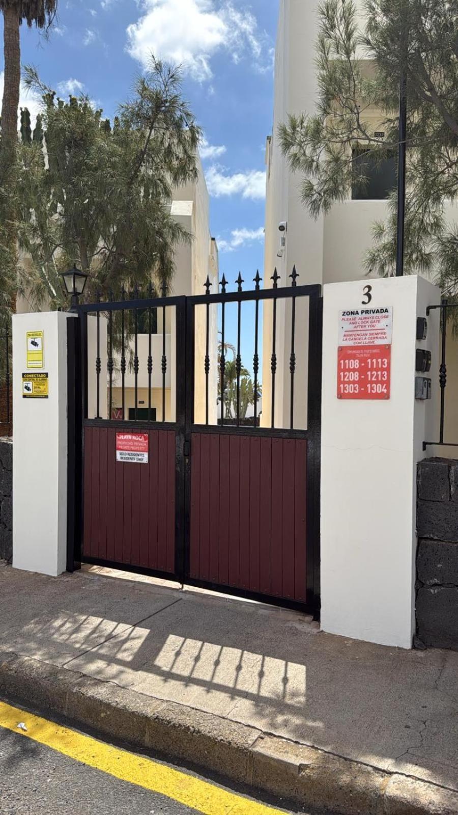 קוסטה טגוויסה Al Sole Studios Residence Playa Roca מראה חיצוני תמונה